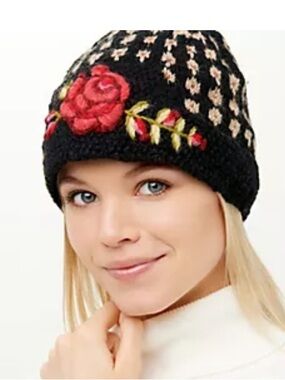 French Knot Lorelai Handknit wool Floral Embroidered Hat